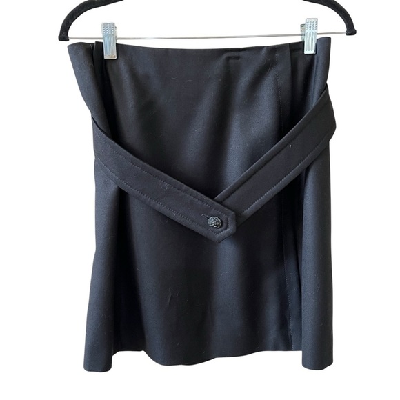 SOLD CHANEL PENCIL SKIRT 100% WOOL BACK BELT LOGO BUTTON LUXURY CORPCORE 40-8 - Picture 4 of 11